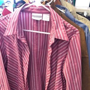 Nice stretchy button down oxford style shirt